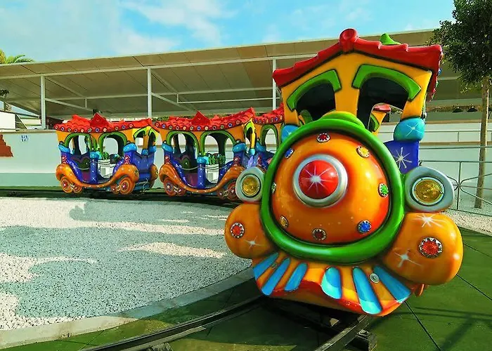 ホテル Acapulco Convention 5*