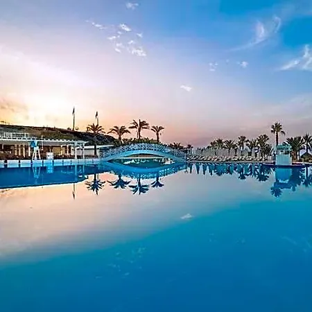 Hotel Acapulco Convention 5*