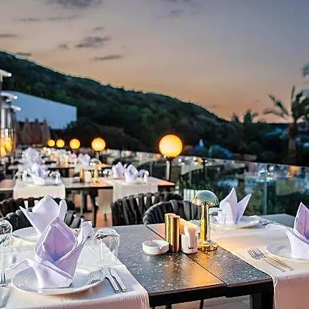 Hotel Acapulco Convention 5*