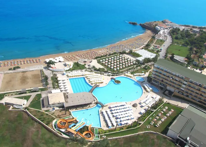 Acapulco Convention Agios Epiktitos